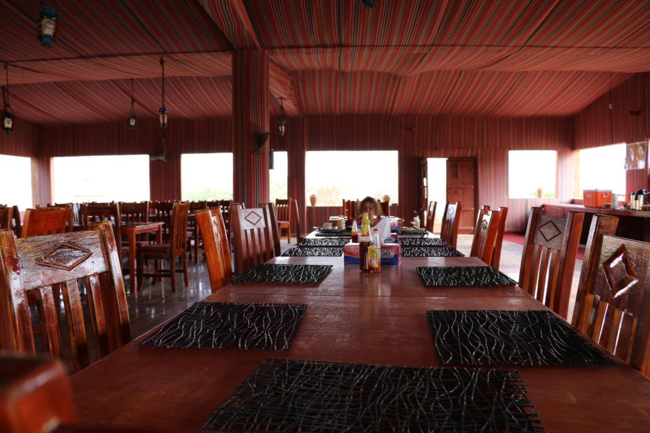 Safari Desert Camp Shahiq ภายนอก รูปภาพ